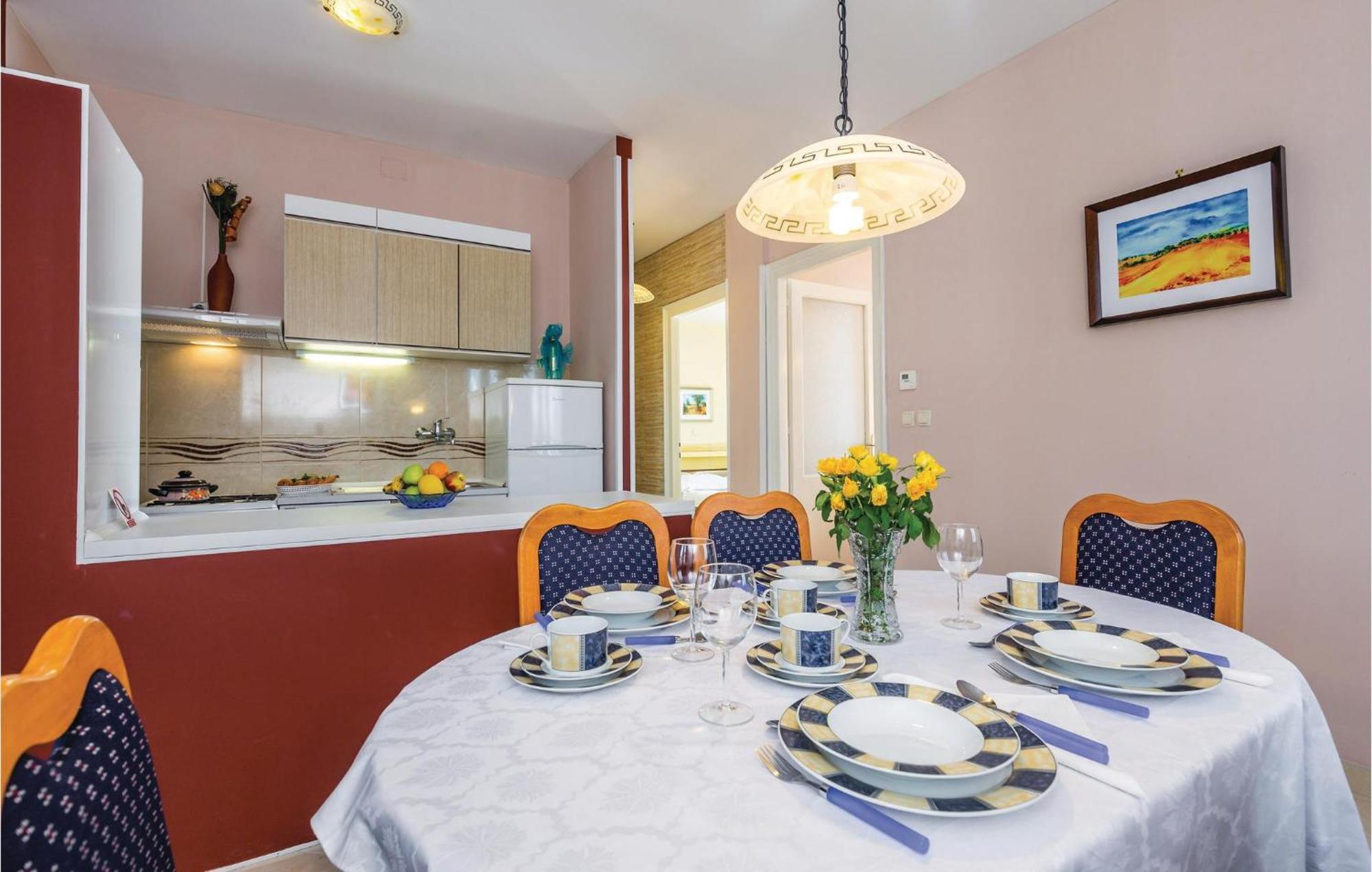 Nice apartment in Rijeka with 1 Bedrooms&WiFi Buitenkant foto