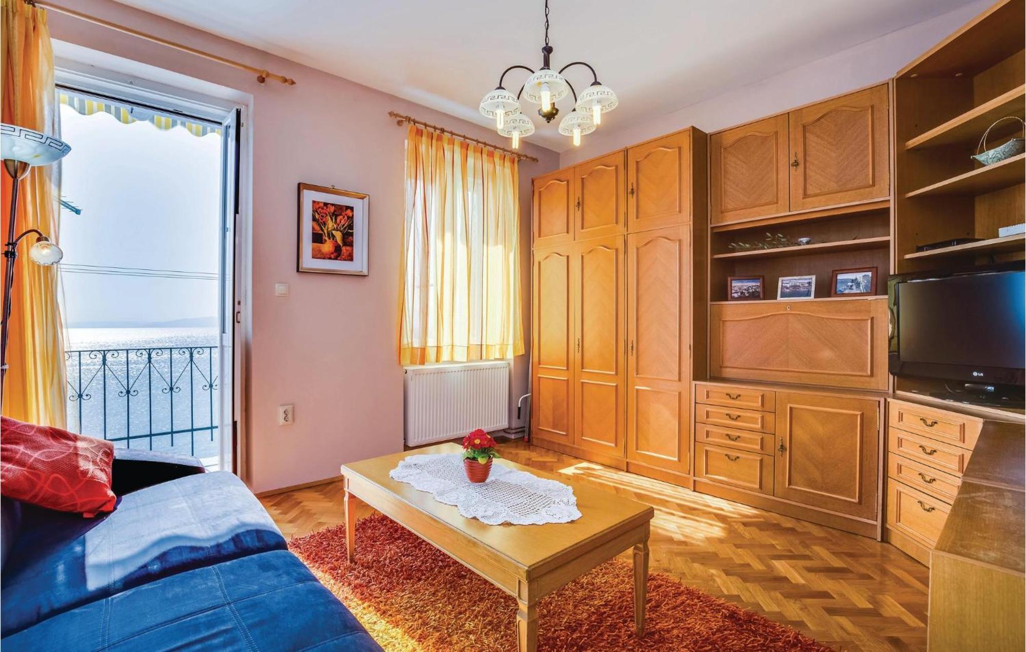 Nice apartment in Rijeka with 1 Bedrooms&WiFi Buitenkant foto