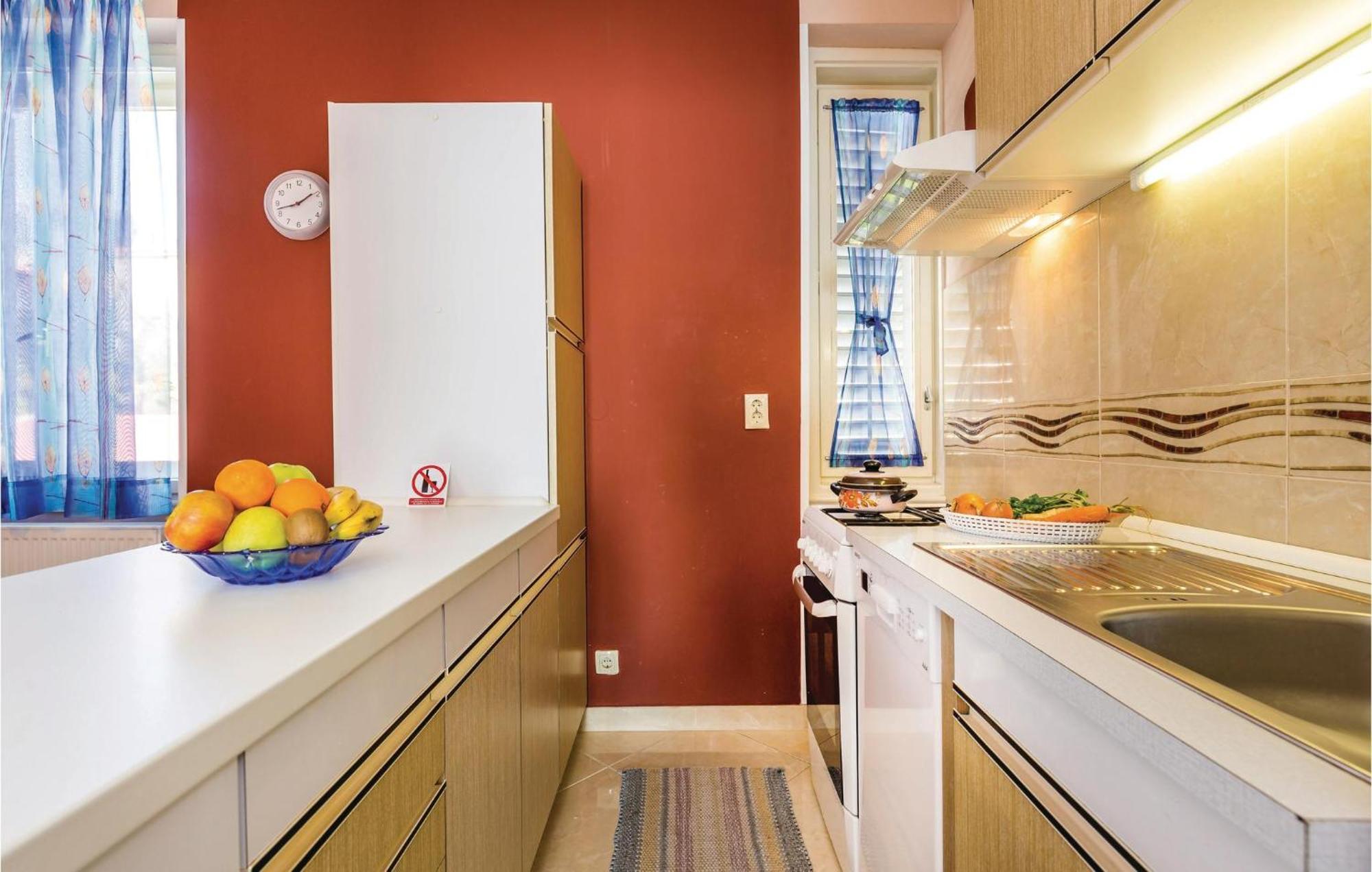 Nice apartment in Rijeka with 1 Bedrooms&WiFi Buitenkant foto